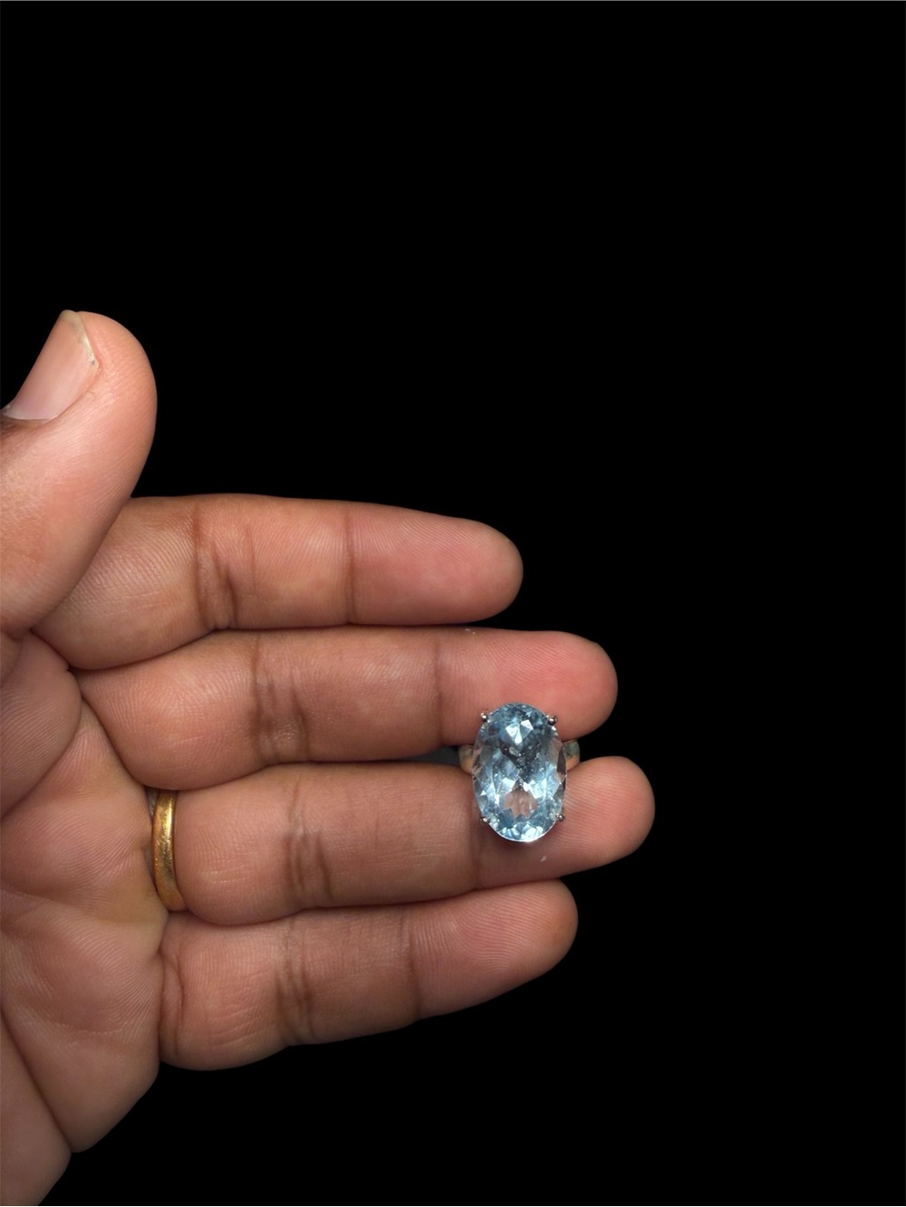 Pre-Owned Natural Blue Topaz Ring Size 5.20 Oval Cut Certified